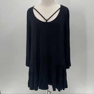 Ava James Woman’s Black Top